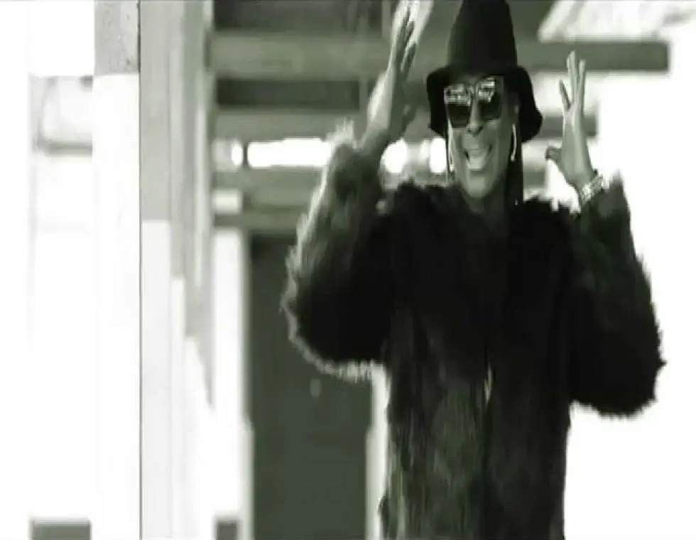 Video: Angie Fisher (@AngieSingss) - I.R.S.
