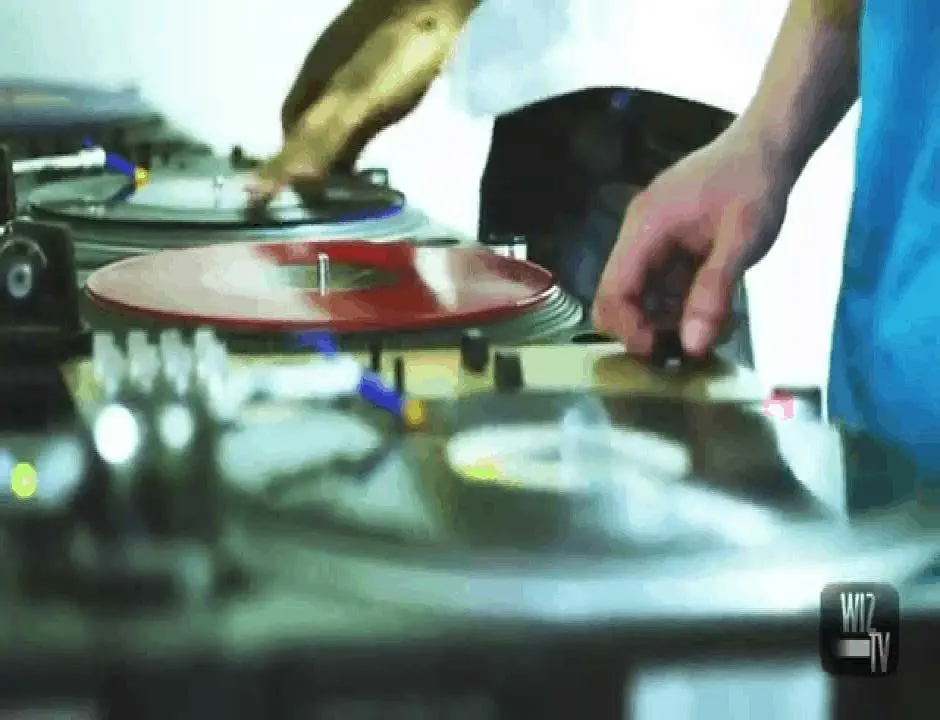 Video: DJ DX (@OfficialDJDX) feat. DJ Madden (@DJMadden201) » Many Dreams [Dir. @DJWizard_WizTV]