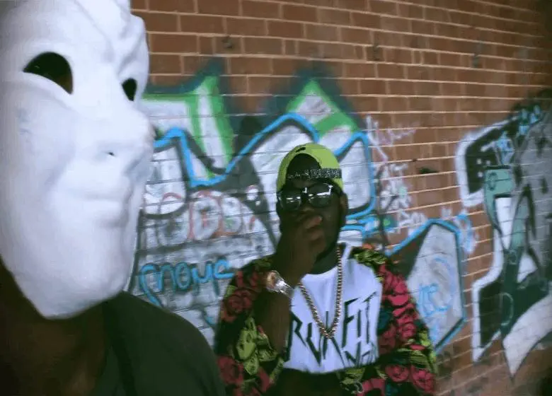 Video: Jon Muldrow (@MrJonMuldrow) feat. Kaniq (@KarelessWorld) » #Manequins [Dir. @CasinoCrisis]