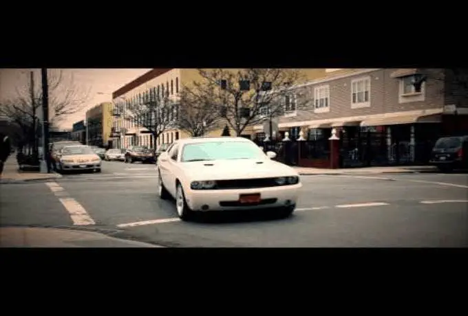 @MoeFundz » My Moment (Freestyle) [Official Video]