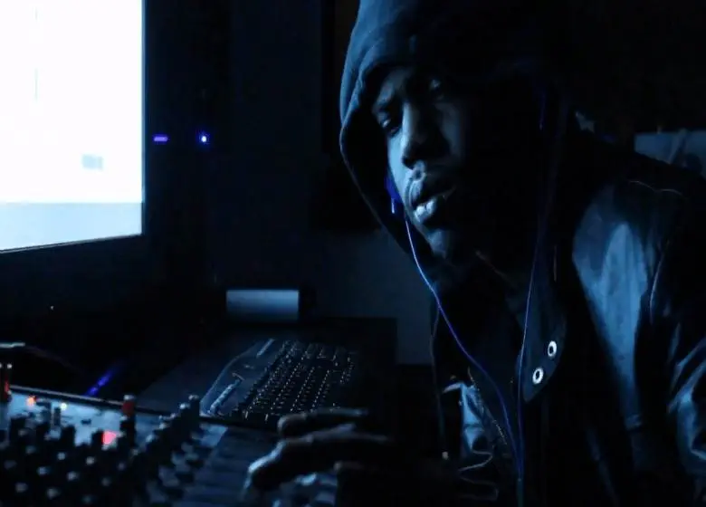 Video: Sense (@SenseakaNewKid) feat. Brandon Bourne (@BrooklynBrando) » Let Go