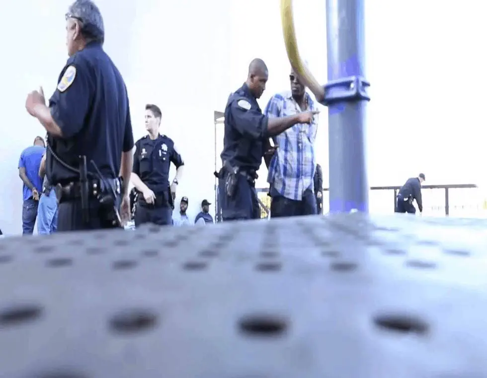 Video: #SFPD Officers Harrass @YungLott & Others @ 'DEMO' Video Shoot