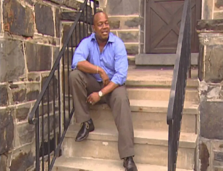 Video: Meet Earl Crawley, A Parking Lot Attendant Worth $500K
